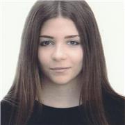 Ex studentessa impartisce lezioni di inglese, matematica e geometria